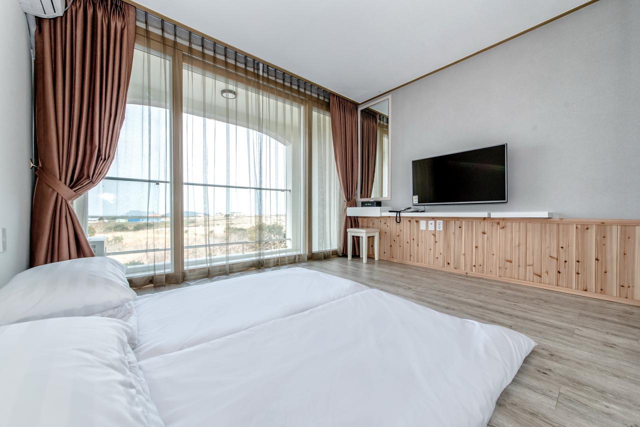 Go To Bed Resort Seogwipo Bagian luar foto