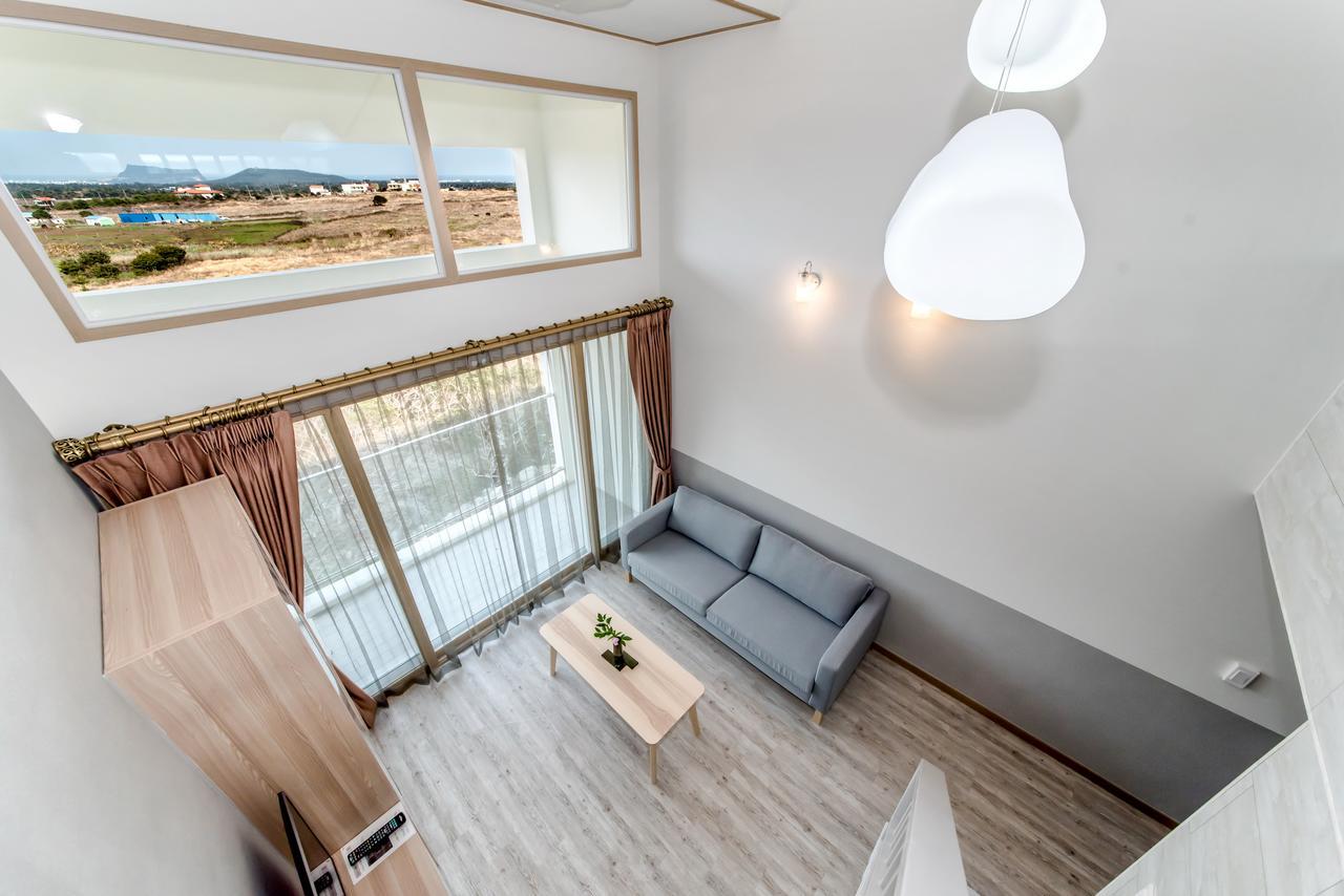 Go To Bed Resort Seogwipo Bagian luar foto