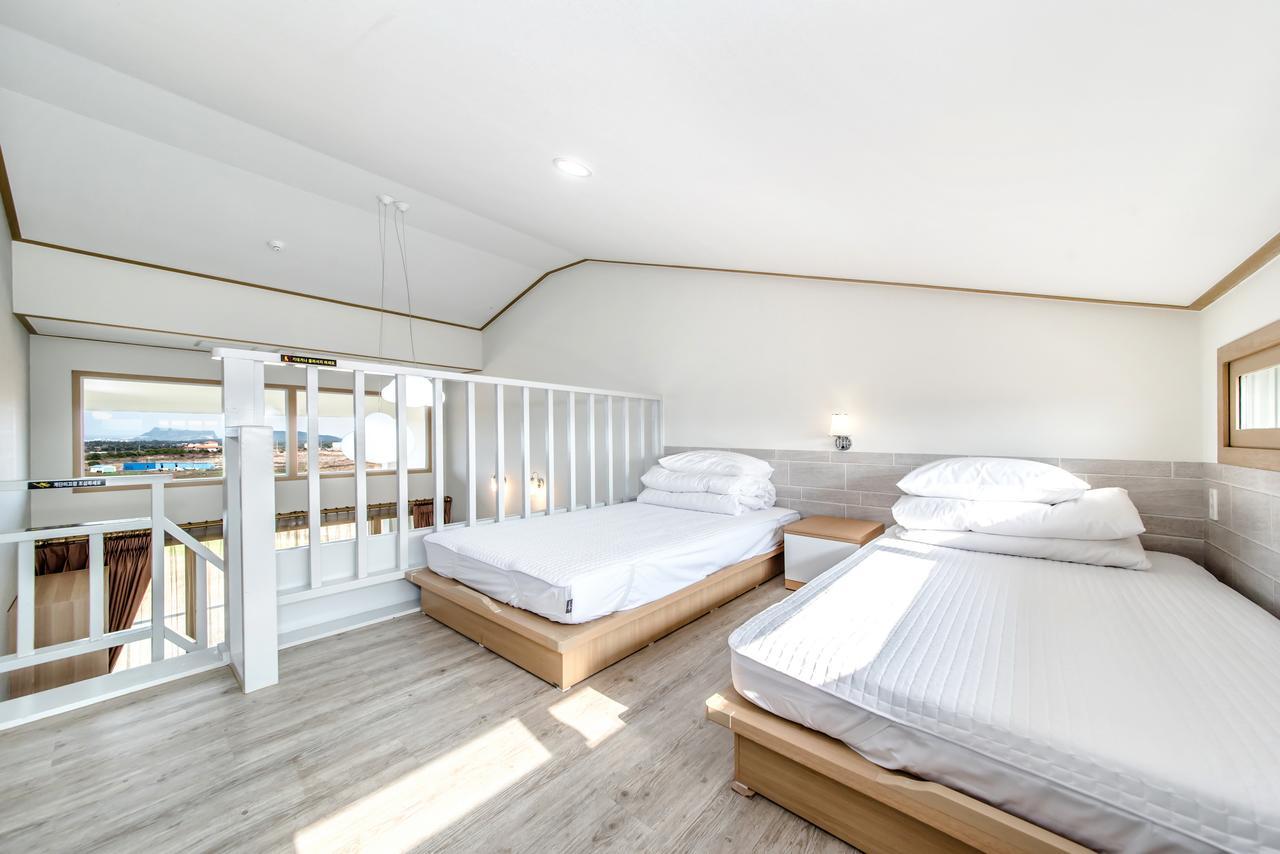 Go To Bed Resort Seogwipo Bagian luar foto