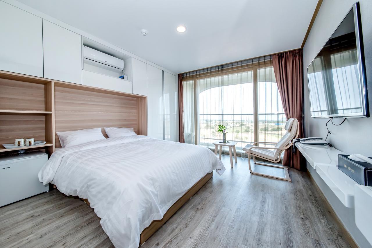 Go To Bed Resort Seogwipo Bagian luar foto