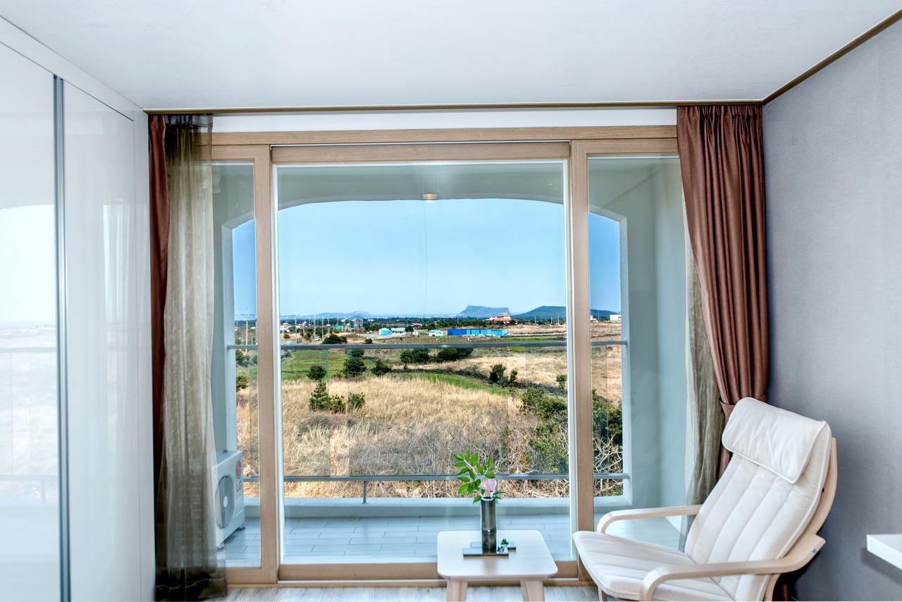 Go To Bed Resort Seogwipo Bagian luar foto