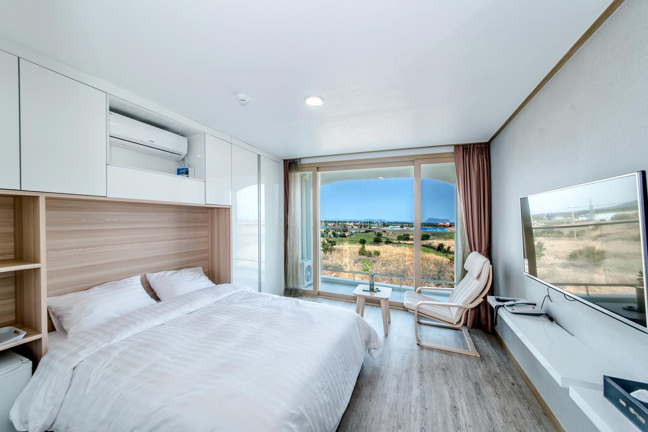 Go To Bed Resort Seogwipo Bagian luar foto