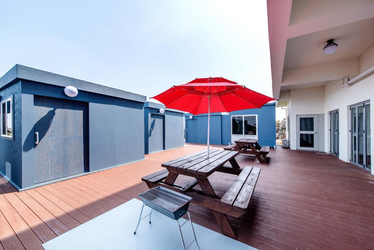 Go To Bed Resort Seogwipo Bagian luar foto