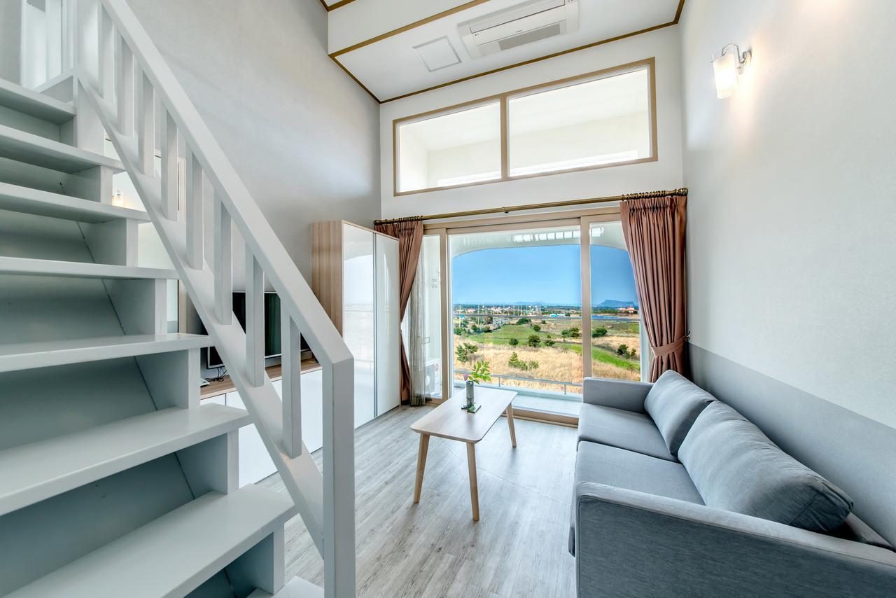 Go To Bed Resort Seogwipo Bagian luar foto